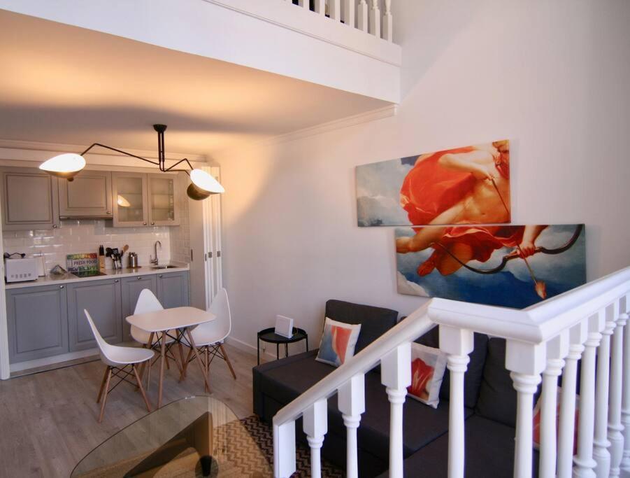 En Un Edificio Senorial: Duplex Totalmente Nuevo. Lägenhet Vigo Exteriör bild